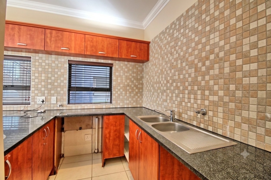 4 Bedroom Property for Sale in The Islands Estates North West